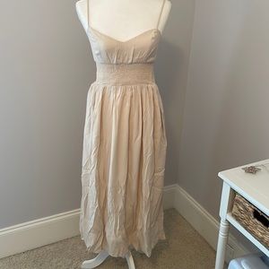 NWT beautiful cream Lulus midi dress